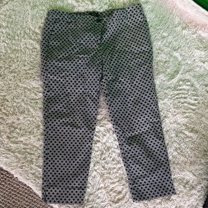 Dalia Black and White Patterned Stretch Capris
